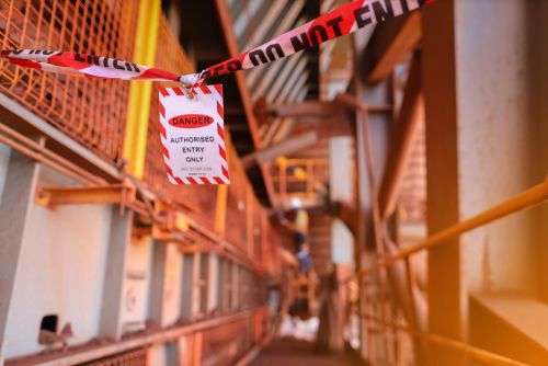 Driving through work zones in New York needs precaution, as such car accidents kill and injure dozens of motorists each year.