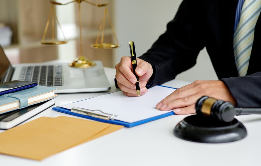 personal injury lawyer